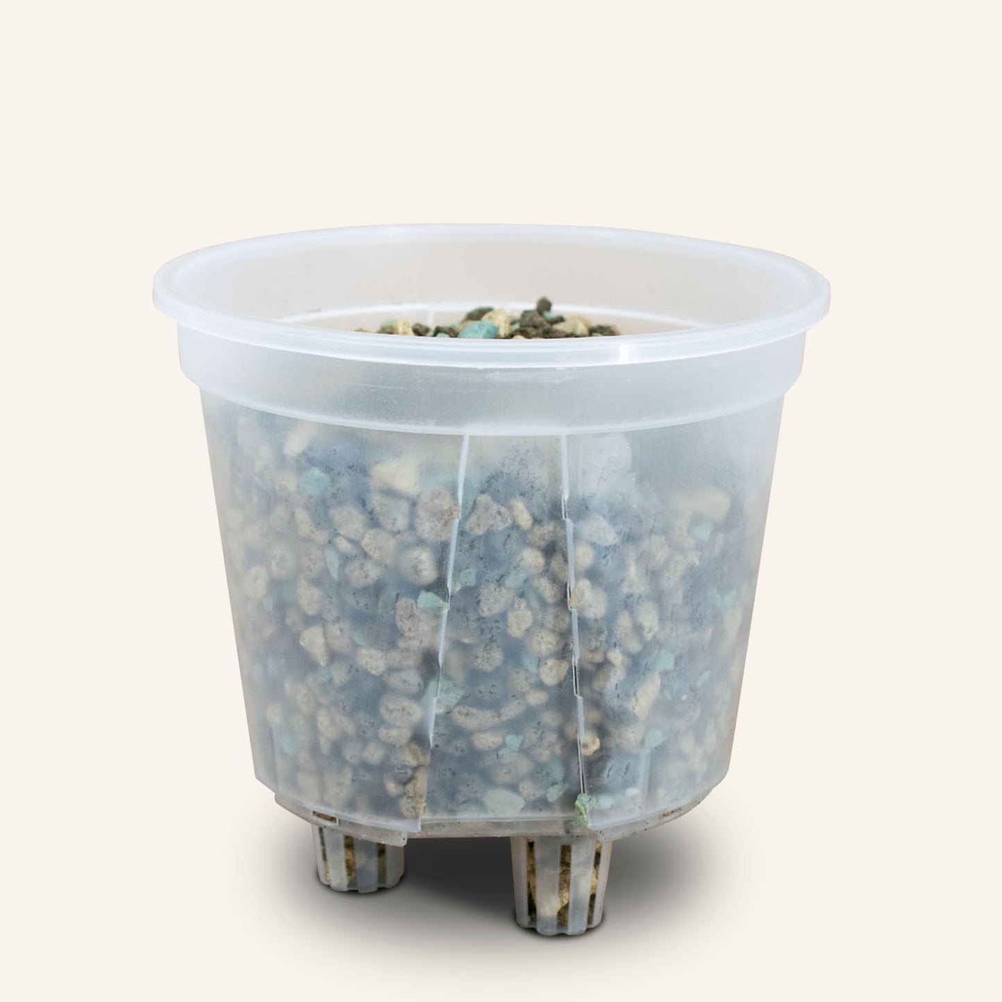 Macetas con riego automático transparentes